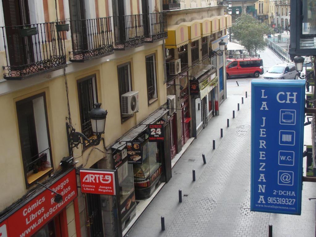 Inter Puerta Del Sol Pension Madrid Rom bilde